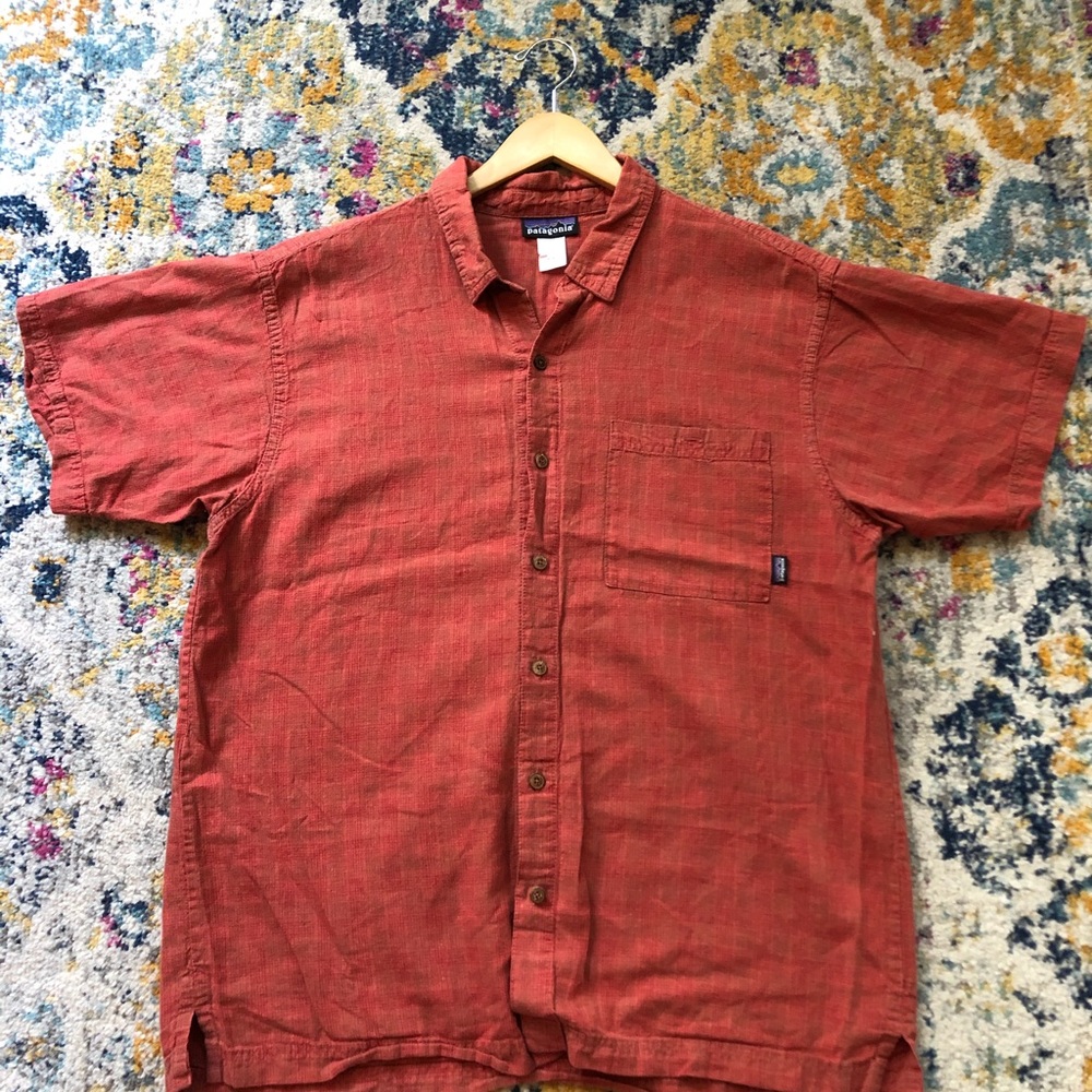 Patagonia short sleeve button down shirt
